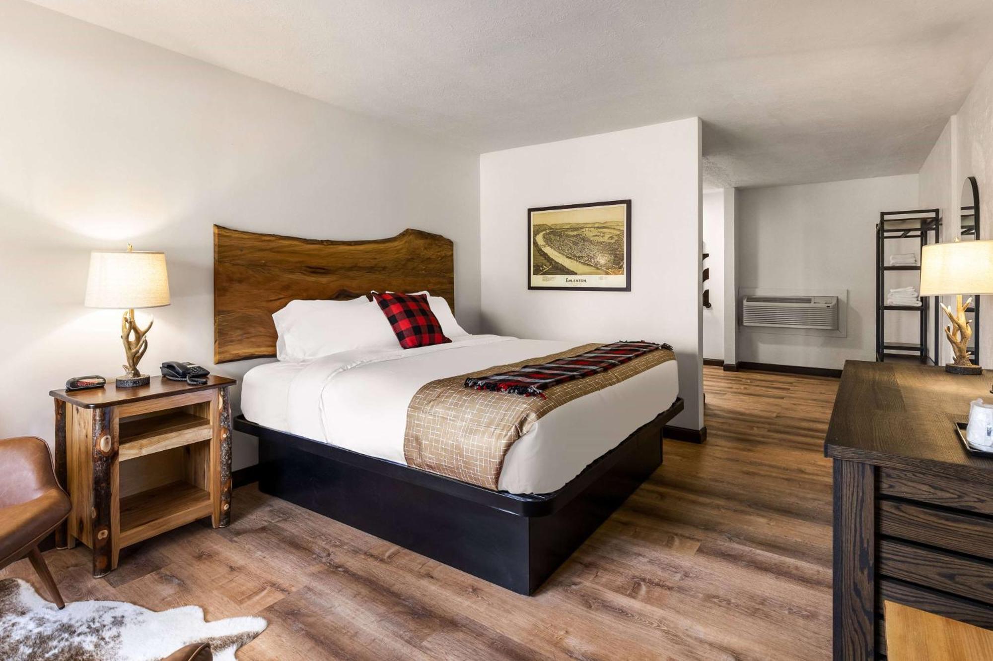 Travelodge By Wyndham Emlenton ภายนอก รูปภาพ