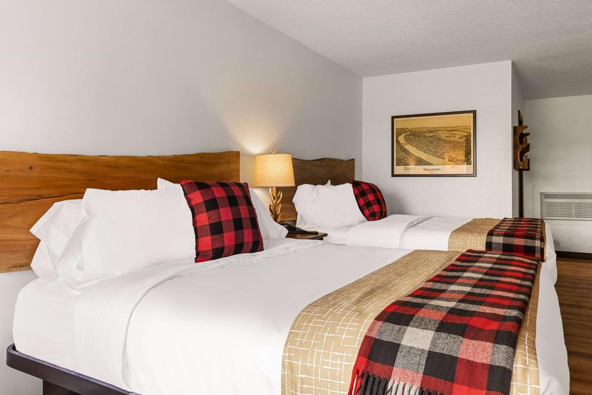 Travelodge By Wyndham Emlenton ภายนอก รูปภาพ